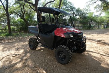 2025 Honda PIONEER 700 HERO RED