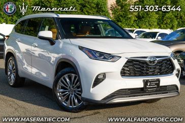 Used 2024 Toyota Highlander Platinum