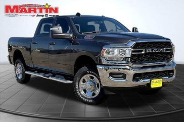 2024 RAM 2500 Tradesman Crew Cab 4x4 6'4' Box