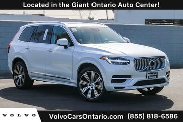 2025 Volvo XC90 Plug-In Hybrid T8 Core