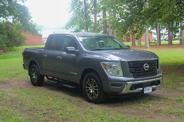 2021 Nissan Titan SV
