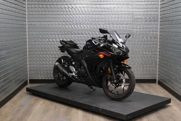 USED 2015 YAMAHA YZFR3 