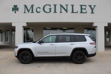 Used 2024 Jeep Grand Cherokee L ALTITUDE 4X4 W/ 7 PASS SEATING GROUP