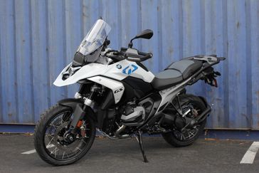 LIGHT WHITE