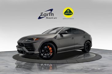 2022 Lamborghini Urus 302,635 MSRP