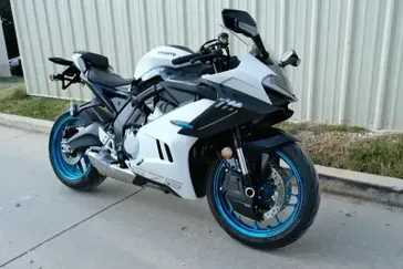 NEW 2026 CFMOTO 675SS 