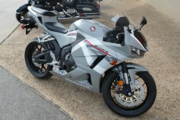 New 2026 HONDA CBR600RR DEEP PEARL GRAY 