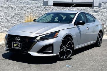 Used 2024 Nissan Altima 2.5 SR