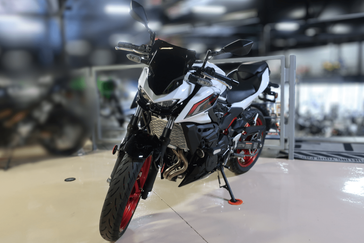New 2026 Kawasaki Z500 SE ABS 