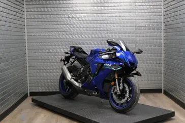 NEW 2026 YAMAHA YZF-R1 