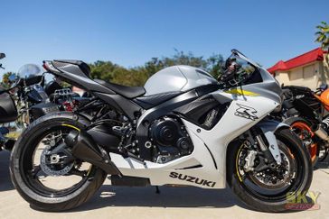 2022 Suzuki GSXR600M2 