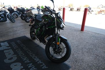 2025 Kawasaki Z650 ABS METALLIC SPARK BLACK AND GREEN 