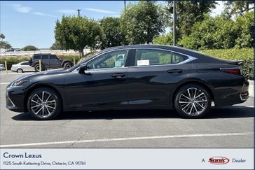 New 2025 Lexus ES 300h