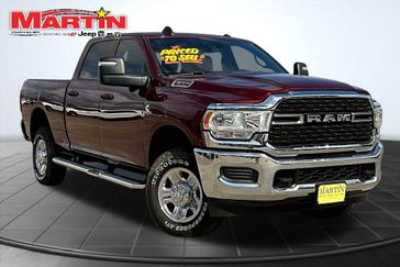 2024 RAM 2500 Tradesman Crew Cab 4x4 6'4' Box