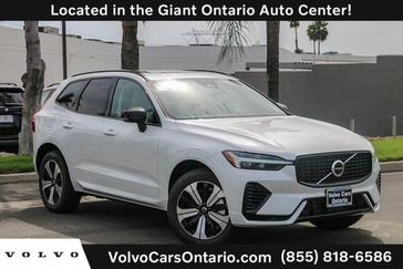 New 2025 Volvo XC60 Plug-In Hybrid T8 Core