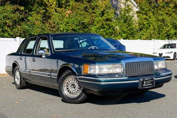 Used 1993 Lincoln Town Car Executive