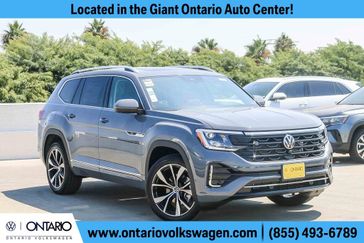 New 2026 Volkswagen Atlas 2.0T SEL Premium R-Line