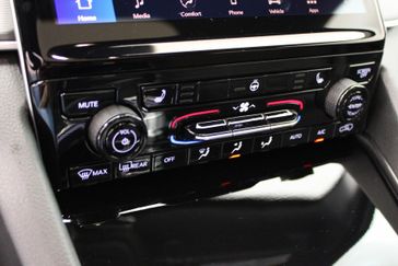New 2027 Jeep Grand Cherokee Laredo X 4x2