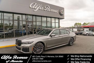 2022 BMW 740 740i