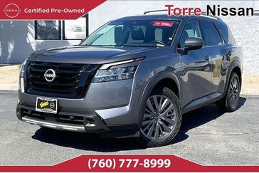 Used 2023 Nissan Pathfinder SL