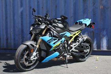 BLUEFIRE/MUGIALLO YELLOW