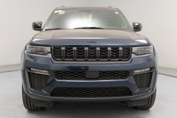 New 2027 Jeep Grand Cherokee L Limited 4x2