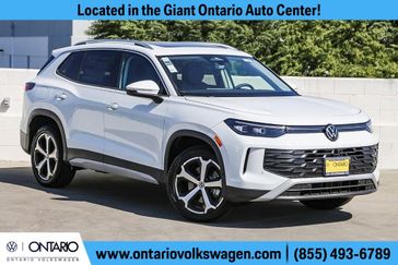 New 2025 Volkswagen Tiguan 2.0T SE