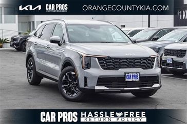 New 2025 Kia Sorento S