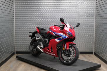 NEW 2026 HONDA CBR650R E-CLUTCH 