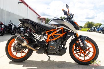 Used 2022 KTM Duke 390 