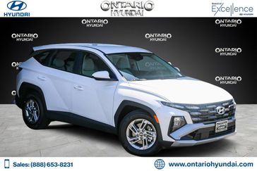 New 2025 Hyundai Tucson SE