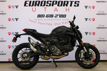 2025 Ducati MONSTER DARK