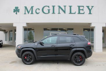 2023 Jeep Cherokee TRAILHAWK 4X4 W/ DUAL PANE SUNROOF