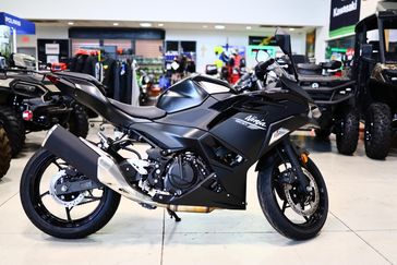 New 2026 Kawasaki Ninja 500  Metallic Flat Spark BlackMetallic Spark Black 
