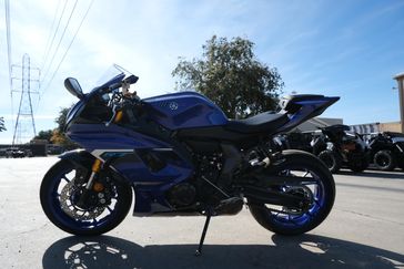 2025 YAMAHA YZFR7 TEAM BLUE