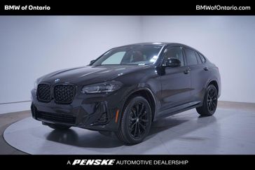 New 2025 BMW X4 xDrive30i