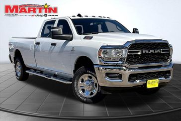 2024 RAM 3500 Tradesman Crew Cab 4x4 8' Box