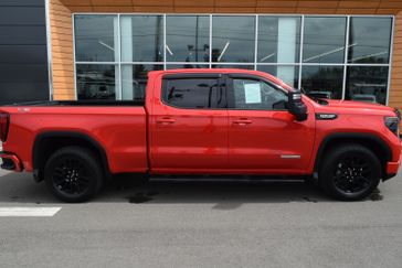 Used 2023 GMC SIERRA K1500 Elevation