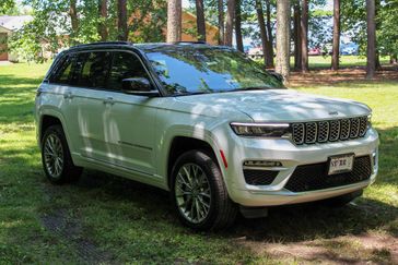 2025 Jeep Grand Cherokee Summit 4x4