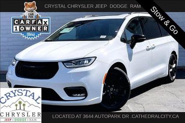 Used 2026 Chrysler Pacifica Limited