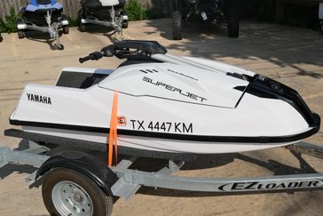 Used 2022 YAMAHA SUPERJET WHITE 