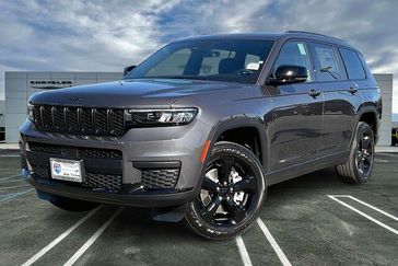 New 2025 Jeep Grand Cherokee L Altitude 4x2