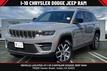 New 2027 Jeep Grand Cherokee Laredo X 4x4