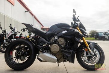 2023 Ducati Streetfighter V4 S 