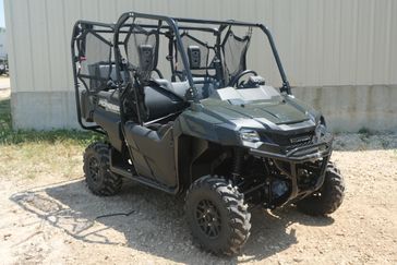2025 Honda PIONEER 7004 DELUXE  BLACK FOREST GREEN 