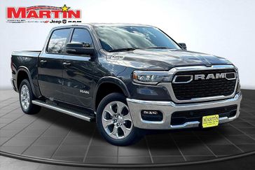 2025 RAM 1500 Lone Star Crew Cab 4x2 5'7' Box