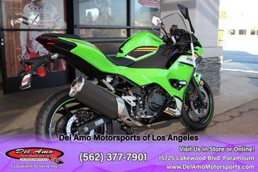 2025 Kawasaki NINJA 500 KRT EDITION SE ABS