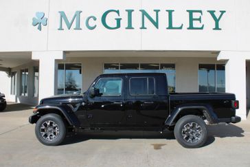 New 2026 Jeep Gladiator Sahara 4x4