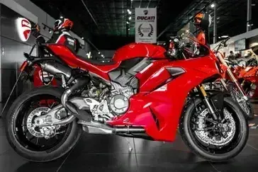 New 2026 Ducati PANIGALE V2 