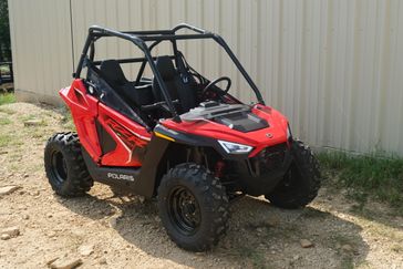 2025 POLARIS RZR 200 EFI INDY RED 